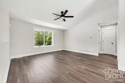 Living - 5625 Whites Brg, Belding, MI 48809 photo 4 of 5