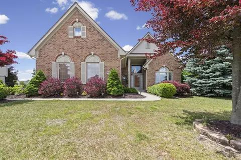 9094 Woodgrove, Plymouth, MI 48170