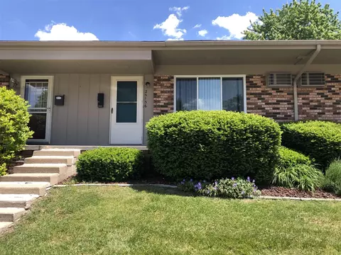 25136 Potomac, South Lyon, MI 48178
