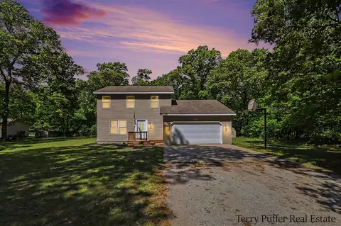 351 N Hilton Park, Muskegon, MI 49442