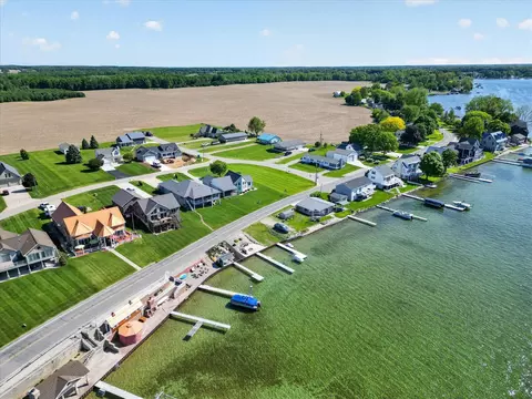 6642 Spinnaker, Crystal, MI 48818 photo 9