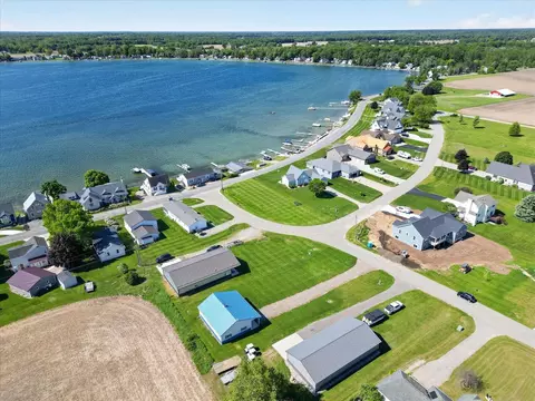 6642 Spinnaker, Crystal, MI 48818 photo 12
