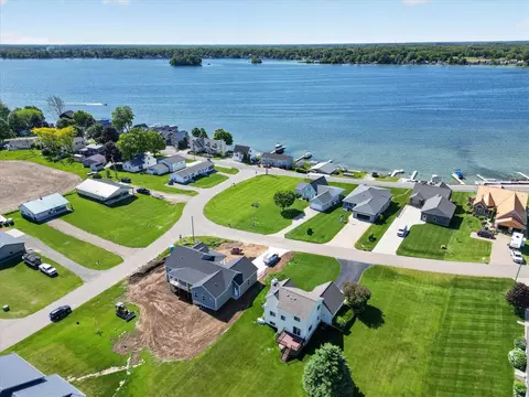 6642 Spinnaker, Crystal, MI 48818 photo 11