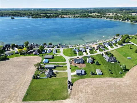 6642 Spinnaker, Crystal, MI 48818 photo 14