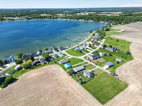 6642 Spinnaker, Crystal, MI 48818 photo 13