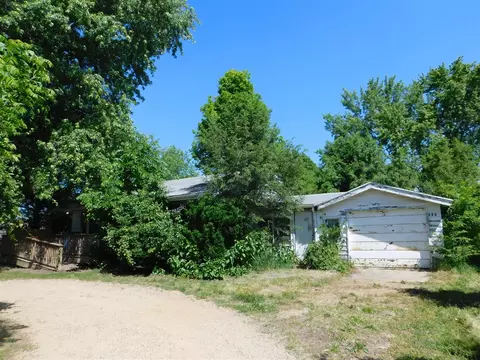 Exterior - 920 E Hoffman, Three Rivers, MI 49093 photo 1 of 7