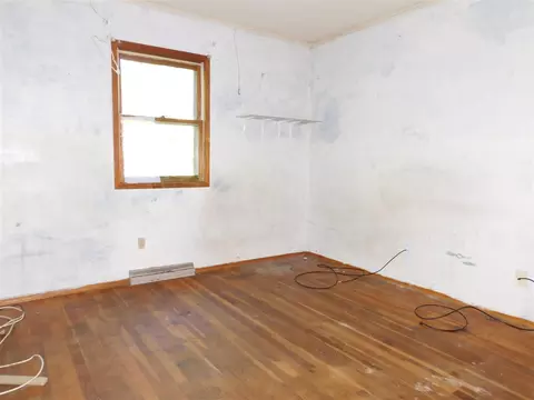 Bedroom - 920 E Hoffman, Three Rivers, MI 49093 photo 1 of 4