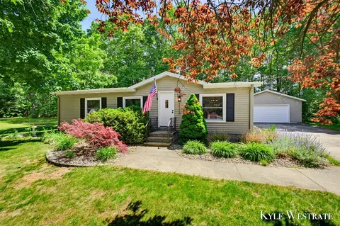 14128 Luckett, Grand Haven, MI 49417