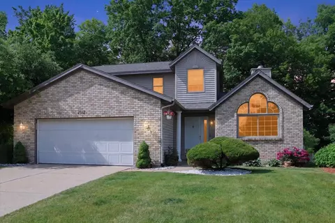 2467 Palm Dl, Wyoming, MI 49418