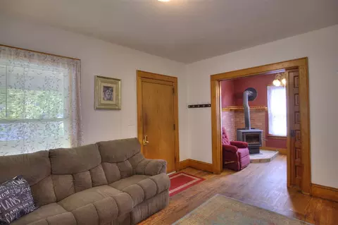 Living - 307 Douglas, Jackson, MI 49203 photo 3 of 3