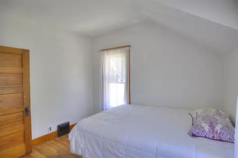 Bedroom - 307 Douglas, Jackson, MI 49203 photo 8 of 19