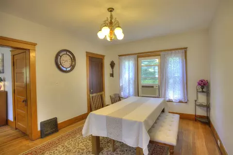 Dining - 307 Douglas, Jackson, MI 49203 photo 5 of 5