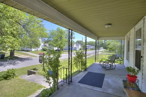Exterior - 307 Douglas, Jackson, MI 49203 photo 3 of 11