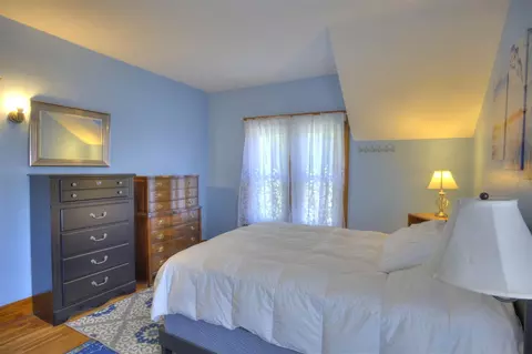 Bedroom - 307 Douglas, Jackson, MI 49203 photo 5 of 19