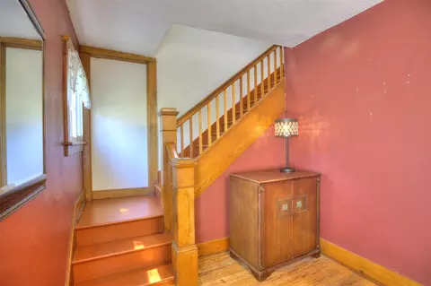 Entry Way - 307 Douglas, Jackson, MI 49203 photo 13 of 14