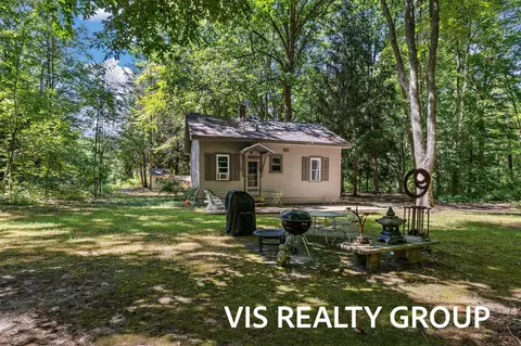 Exterior - 7265 S Walker, Spring Lake, MI 49456 photo 11 of 27