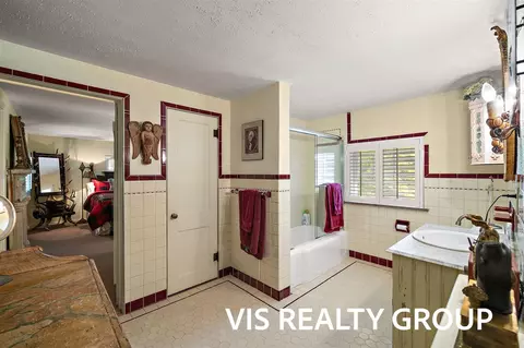 Bath - 7265 S Walker, Spring Lake, MI 49456 photo 4 of 8