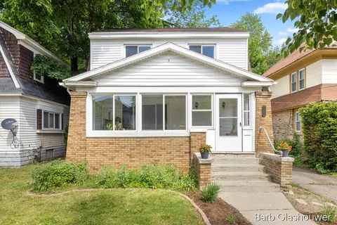 1606 Francis, Grand Rapids, MI 49507
