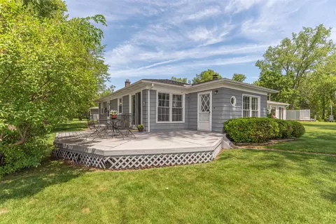 9547 Crestline, Pinckney, MI 48169