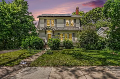 906 Pauline, Ann Arbor, MI 48103