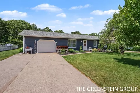 15949 Brucker, Grand Haven, MI 49417
