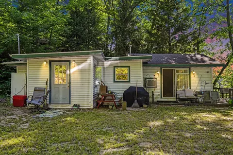 27383 Hayne, Lawton, MI 49065