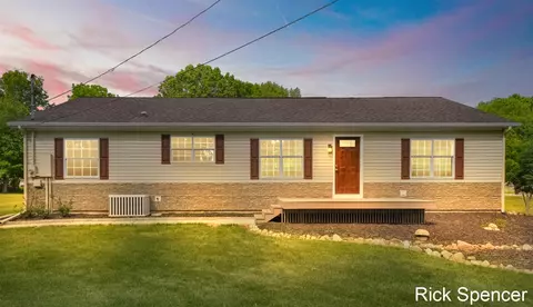 3321 Babylon, Allegan, MI 49010