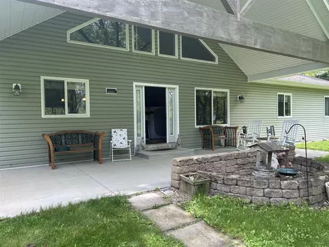 32094 Decker, Colon, MI 49040
