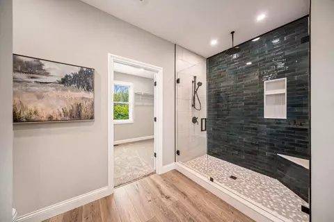 Entry Way - 5182 Grande Vw, Jackson, MI 49201 photo 2 of 4