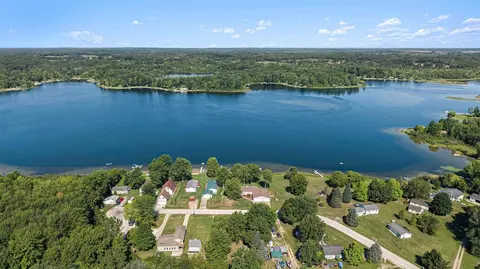 8614 Spring, Hesperia, MI 49421