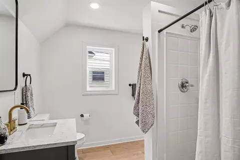 Bath - 716 S Broas, Belding, MI 48809 photo 1 of 2