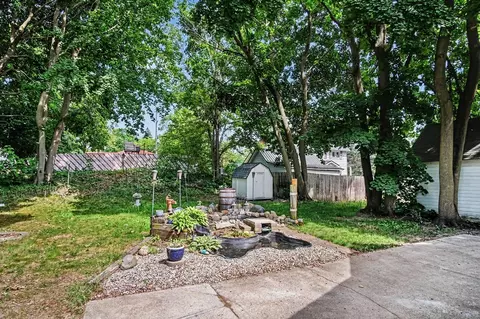 Exterior - 716 S Broas, Belding, MI 48809 photo 2 of 4