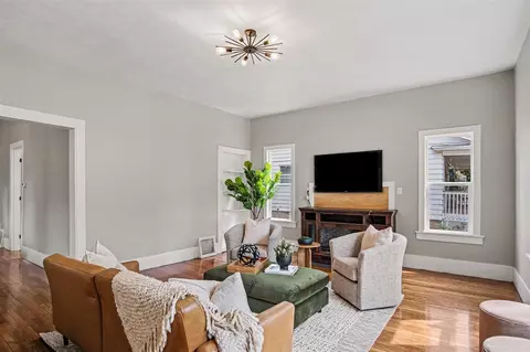 Living - 716 S Broas, Belding, MI 48809 photo 2 of 3