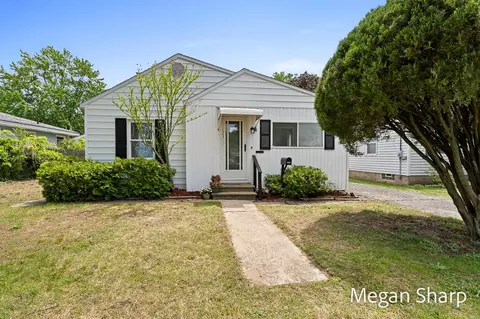 2557 Crozier, Muskegon, MI 49441