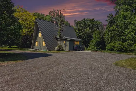 8855 Roosevelt, Holton, MI 49425