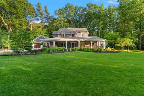 317 N Lakeshore, Holland, MI 49424