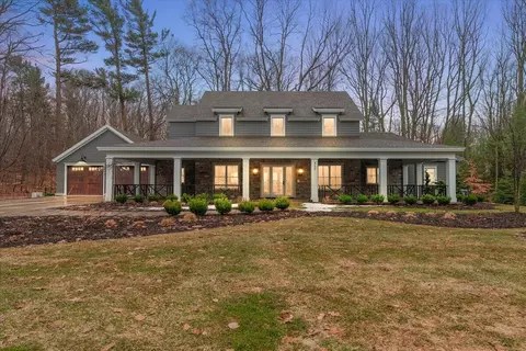 317 N Lakeshore, Holland, MI 49424