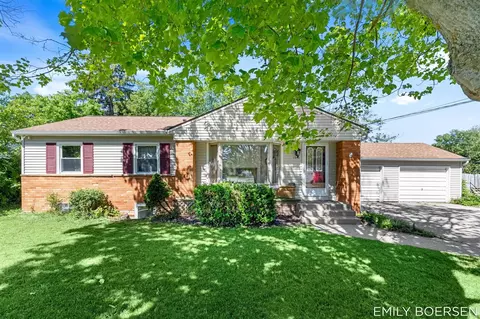 7543 Walnut, Jenison, MI 49428