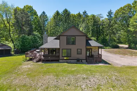 13324 Hickory, Fruitport, MI 49415