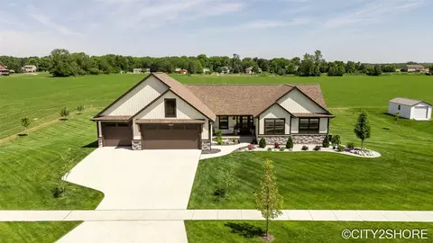 6181 Molli, Allendale, MI 49401