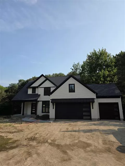 Exterior - 8234 Cascade, Ada, MI 49301 photo 2 of 8