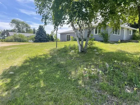 2732 S Osborn, Fremont, MI 49412