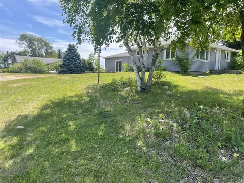 2732 S Osborn, Fremont, MI 49412