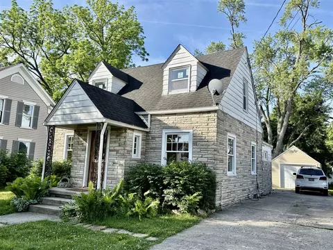 Exterior - 231 Monroe, Brooklyn, MI 49230 photo 2 of 4