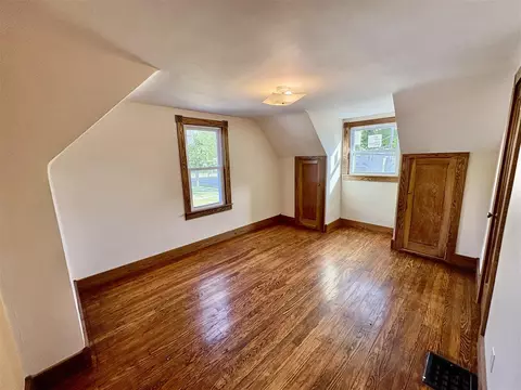 Bedroom - 231 Monroe, Brooklyn, MI 49230 photo 2 of 3