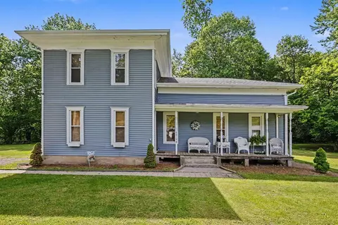 60198 67 12, Hartford, MI 49057