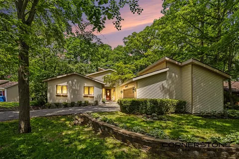 2111 Northridge, Grand Rapids, MI 49525