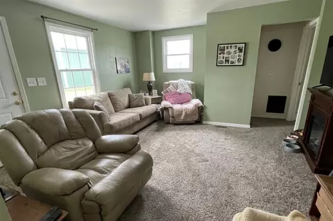 Living - 5325 Spring Arbor, Jackson, MI 49203 photo 1 of 1