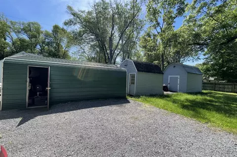 Exterior - 5325 Spring Arbor, Jackson, MI 49203 photo 4 of 5