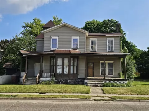 157 Calhoun, Battle Creek, MI 49017